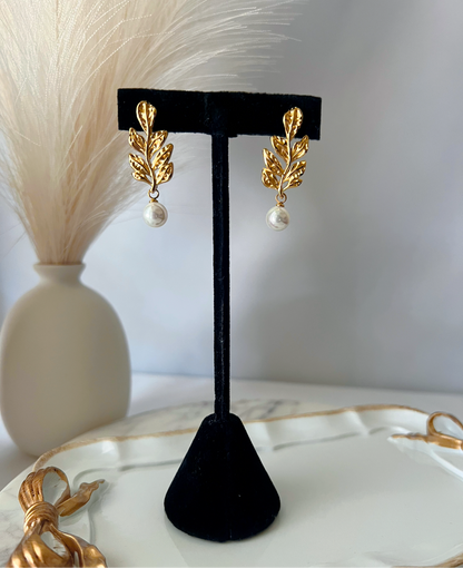 Salma Pearl Leaf Earrings
